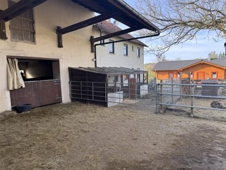 2427CF baden wuerttemberg, neresheim, wohnen mit pferden, haus mit pferdestall zu verkaufen