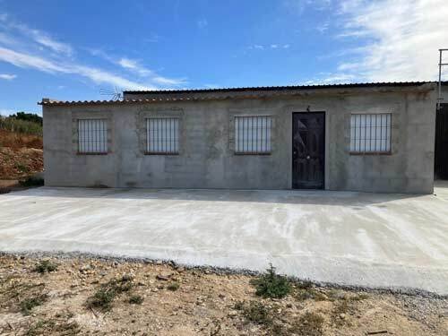 2447 andalusien, province cadiz, badalejos, finca mit 3 Hallen zu verkaufen